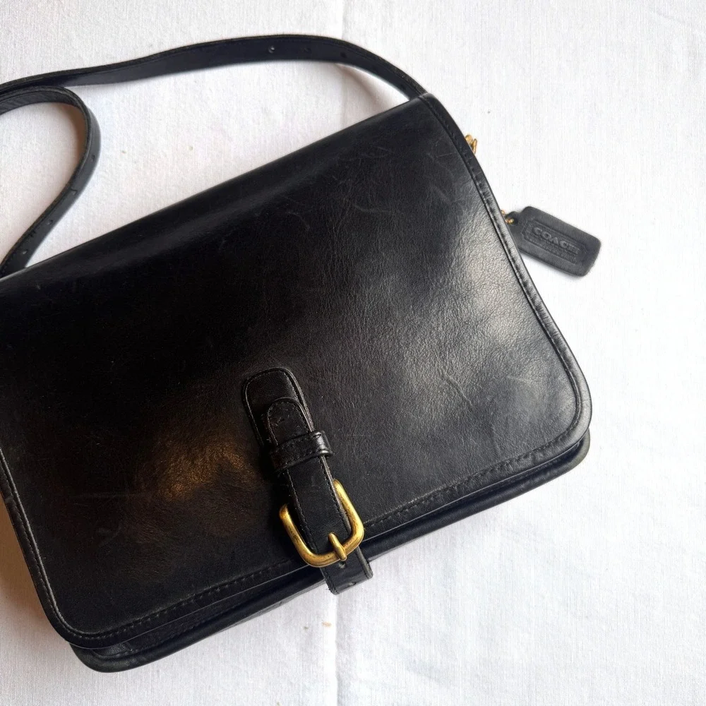 Vintage‎ 1984 Coach Saddle Pouch Large 9585 Black Glovetanned Leather Crossbody